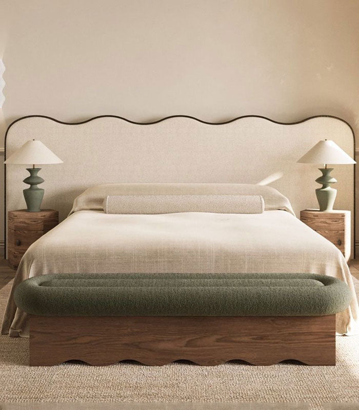 Royal Curve Sisley Bed