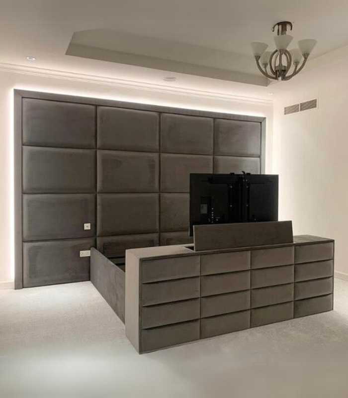 Block TV Bed