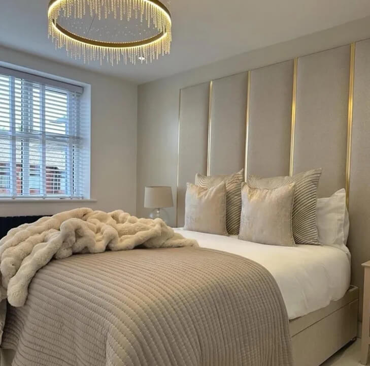 Brooklyn Metal Trim Bed