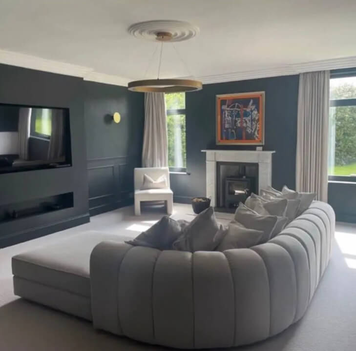 Curved Oyster Chaise Sofa
