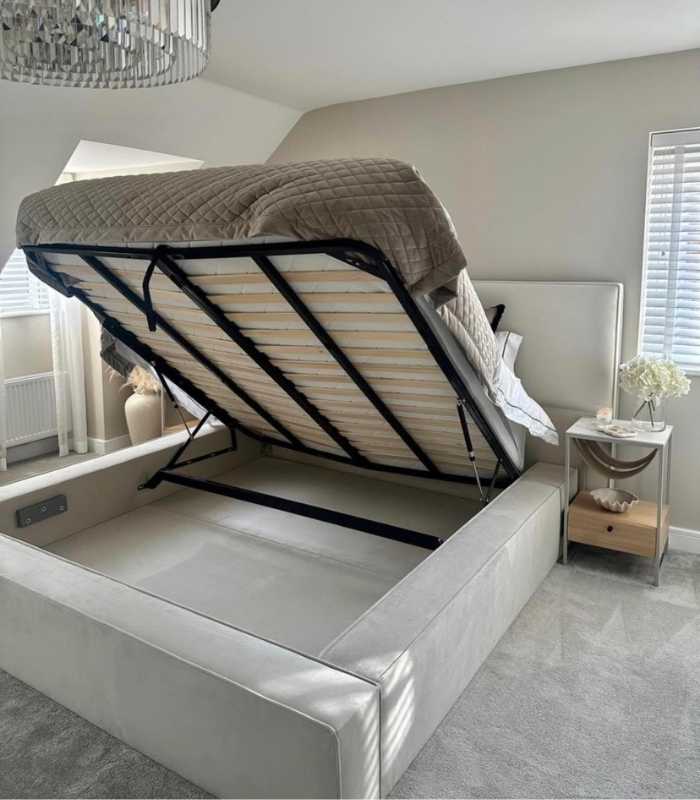 Grand Amber Bed