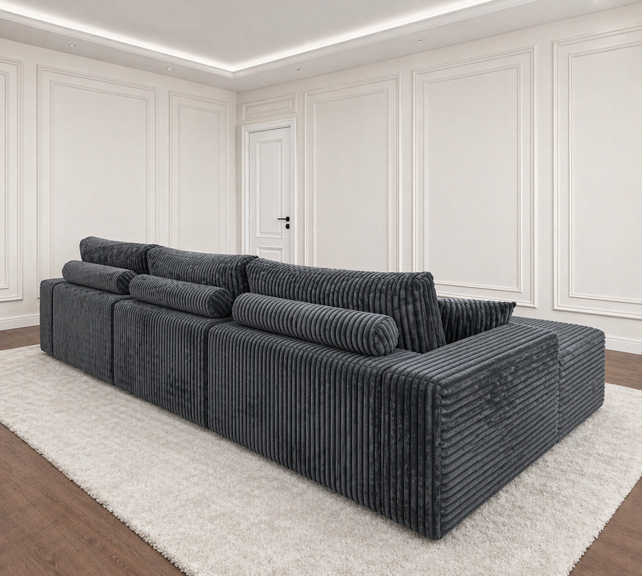 Royal Chicago cinema sofa with bolsters