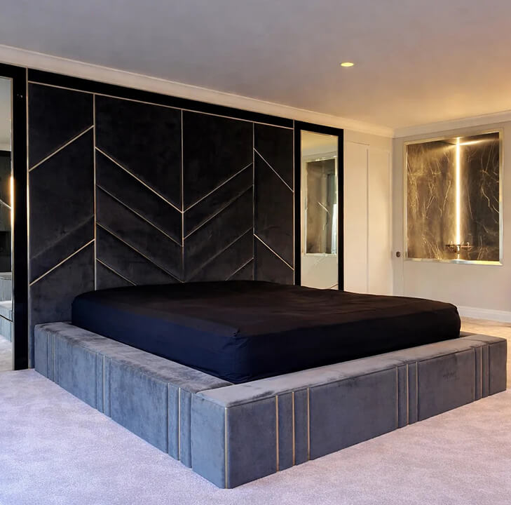 Luxury Pimlico Bed Complete With Mirrors