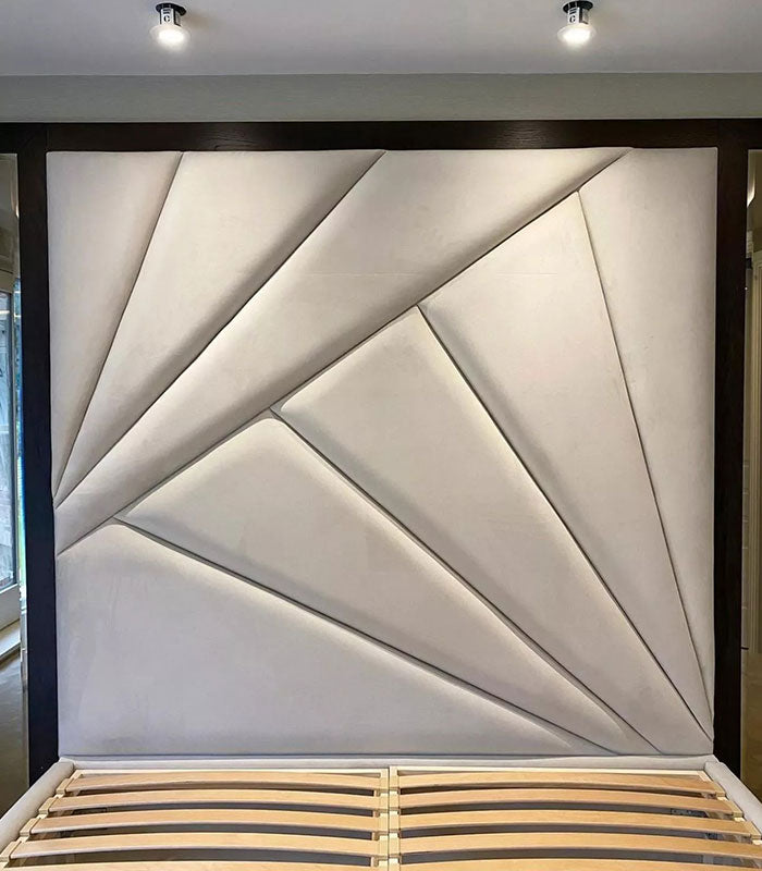 Luxury star deco bed complete with mirrors