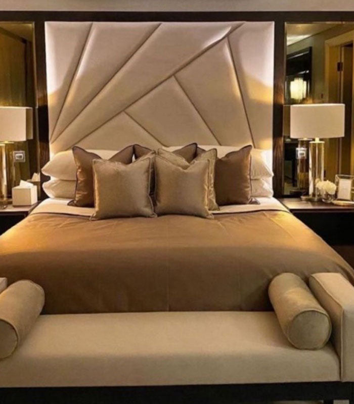 Luxury star deco bed complete with mirrors