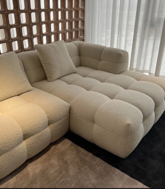 Luxury Royal Chicago Boucle Sofa