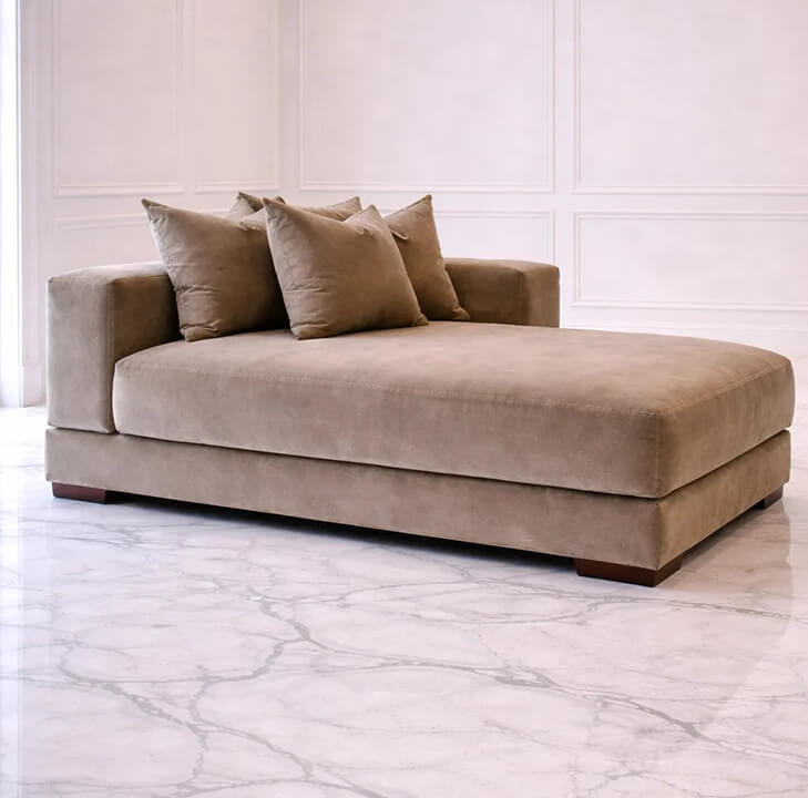 Novelle Roman Chaise