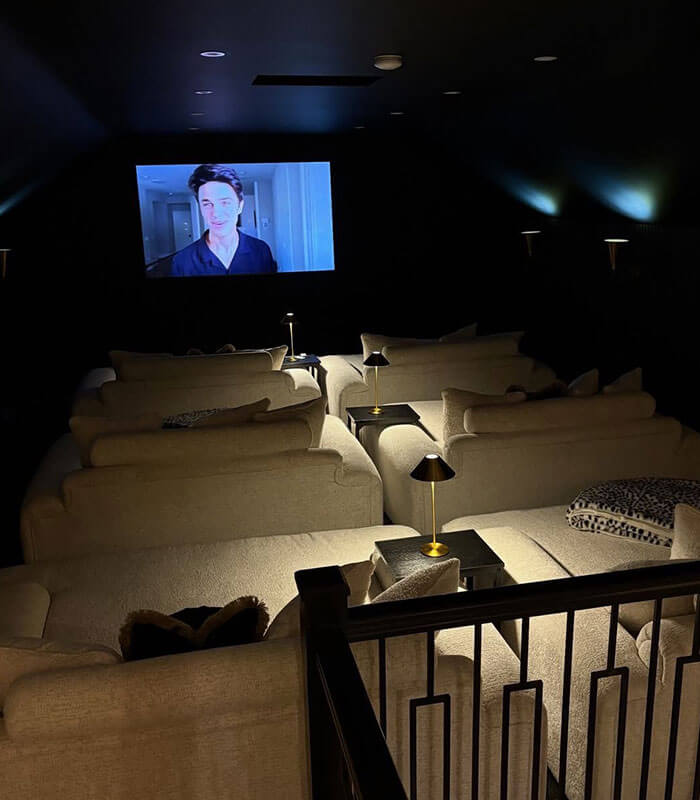 Oyster snuggle cinema bed