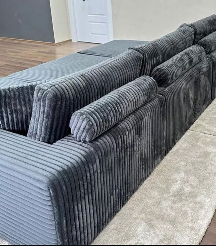 Royal Chicago cinema sofa with bolsters