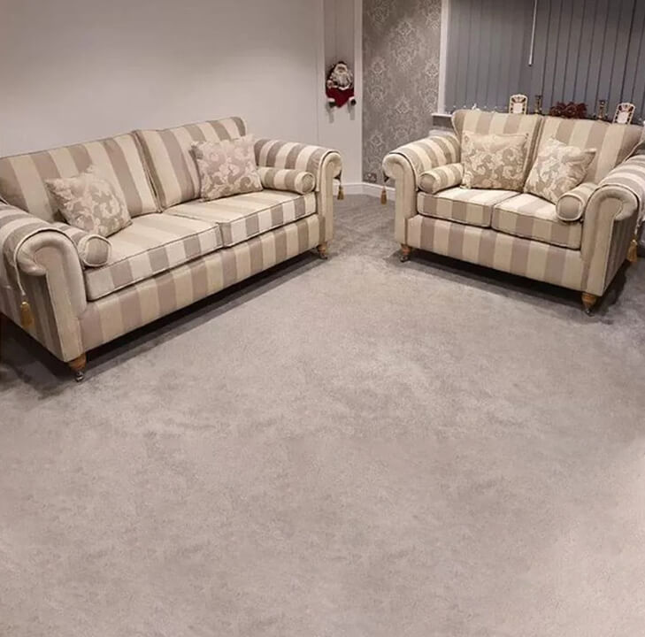 Royal Windsor Sofa In Cream And Beige
