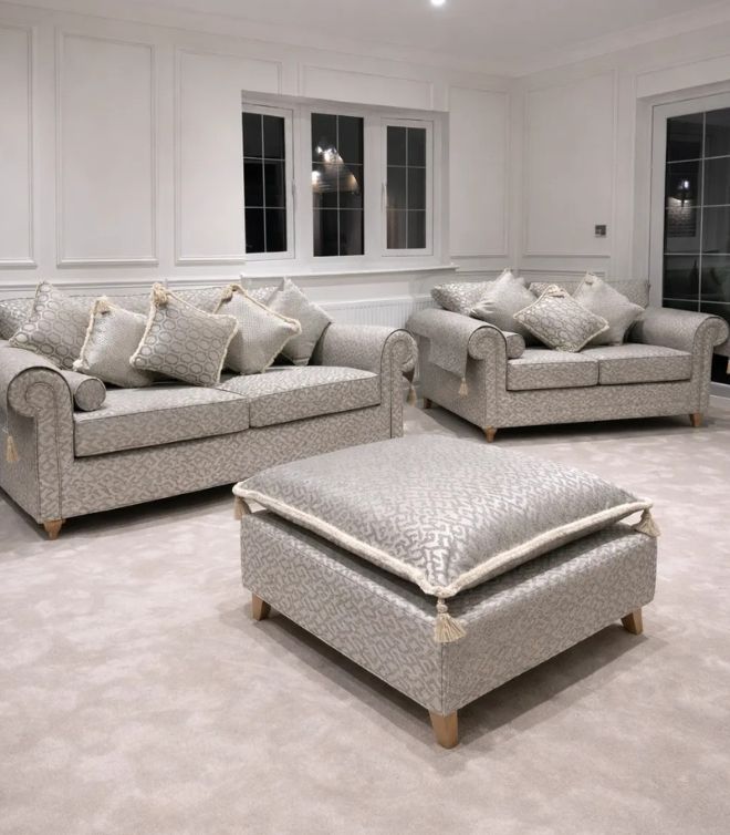Windsor Sofa in Aztec