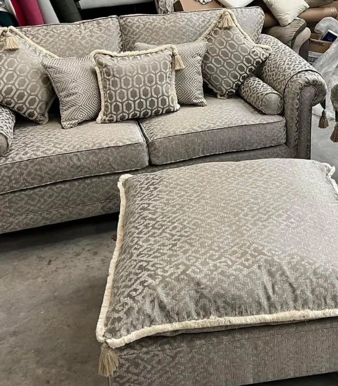 Windsor Sofa in Aztec