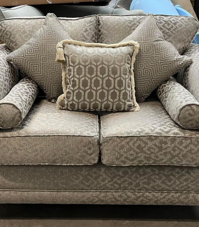 Windsor Sofa in Aztec